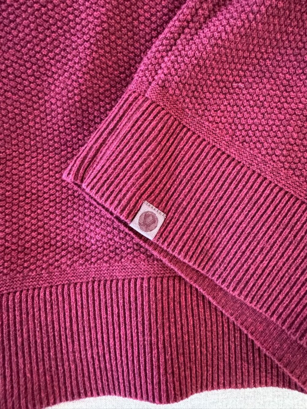 lululemon Men's Textured Knit Crewneck Sweater – Burgundy – Size L